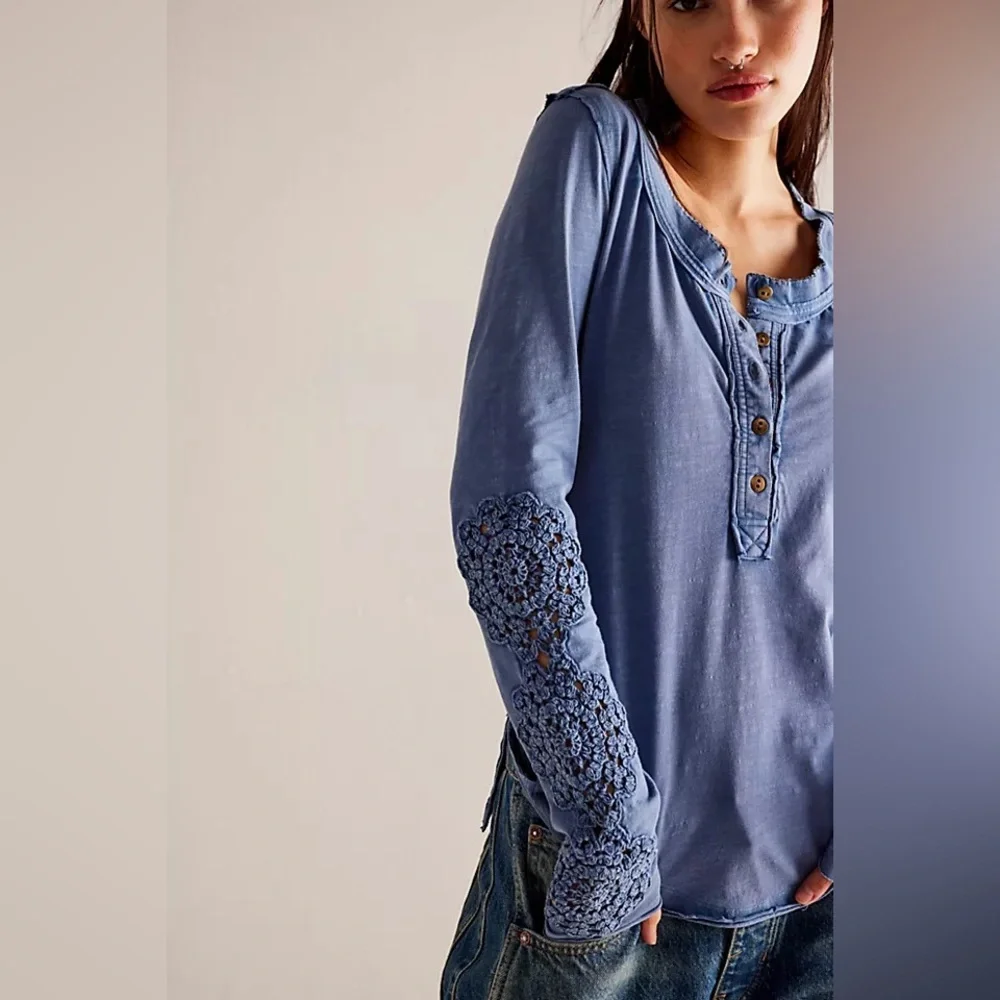 Free People NWT We the Free Our Song Henley Cuff XS - Picture 3 of 6